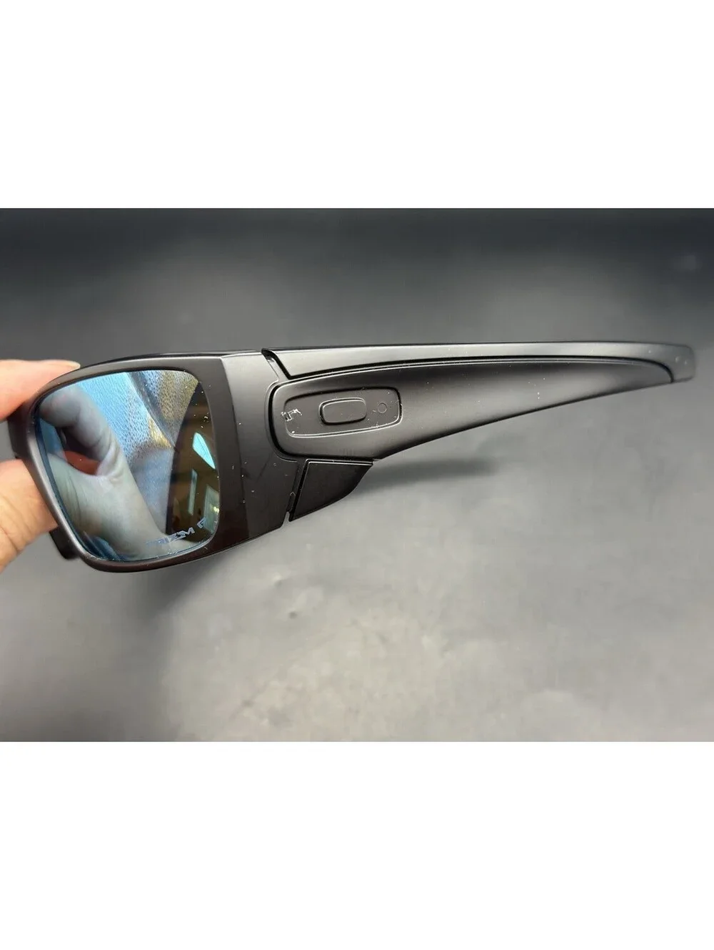 Oakley Fuel Cell Matte Black w/ Deep Water Polarized  Lenses(Gunmetal Icons)